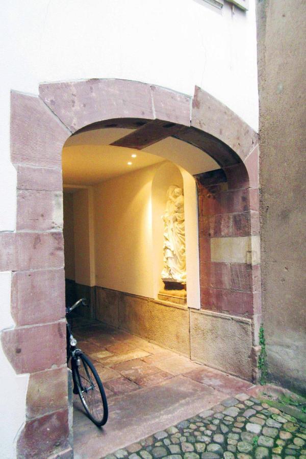 Appartement Typique Et Cosy A Deux Pas De La Cathedrale Strasbourg Exterior foto