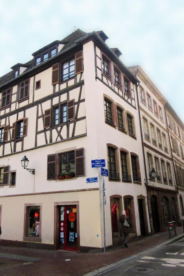 Appartement Typique Et Cosy A Deux Pas De La Cathedrale Strasbourg Exterior foto