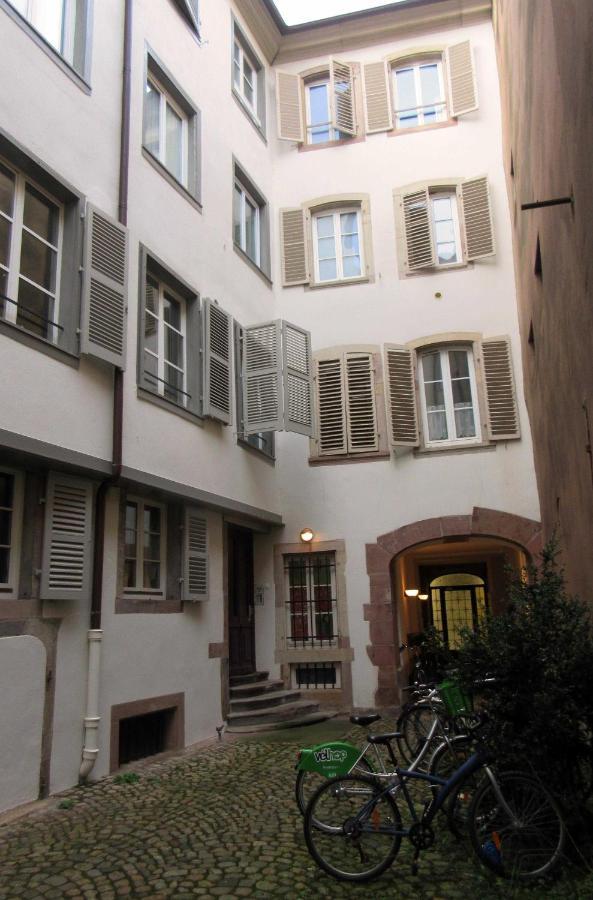 Appartement Typique Et Cosy A Deux Pas De La Cathedrale Strasbourg Exterior foto